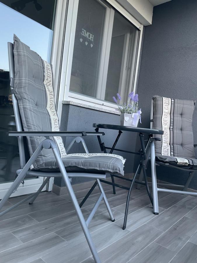 Apartment Tomy Риека Экстерьер фото